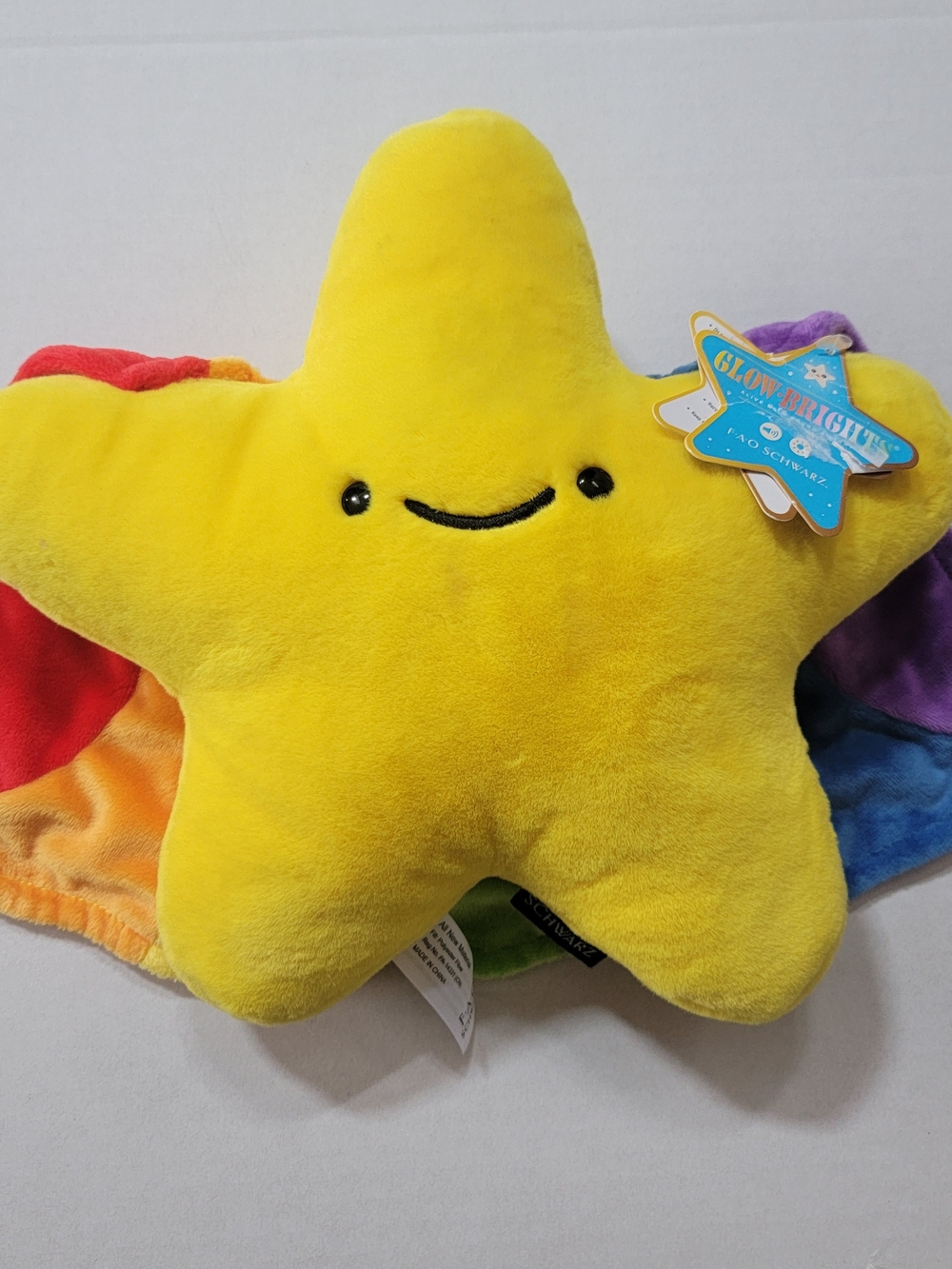 NWT FAO Schwarz Glow Brights Yellow Star Plush